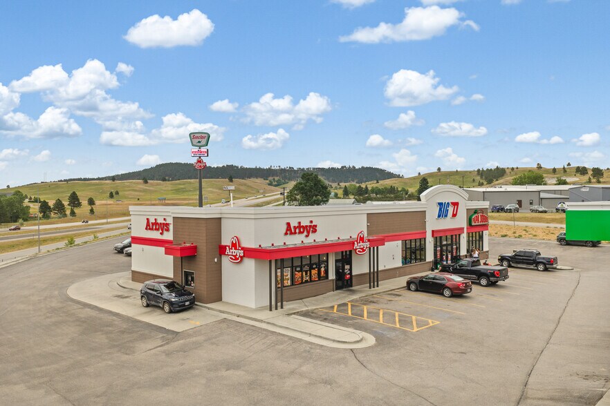 More Photos Of 2800 Junction Ave, Sturgis Storefront For Lease