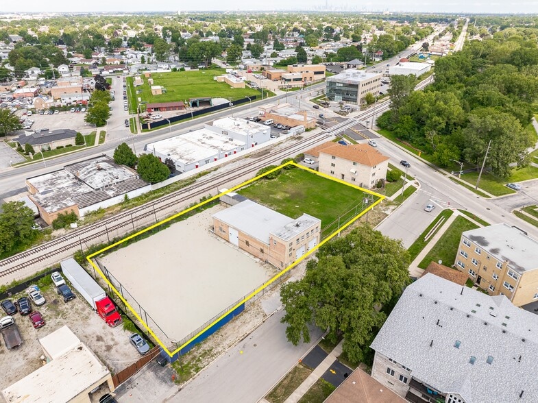 More Photos Of 4520 Rumsey Ave, Oak Lawn Industrial For Sale