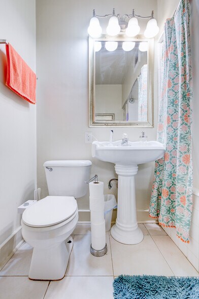 More Photos Of 1701 E Ocean Blvd, Long Beach Apartments For Sale