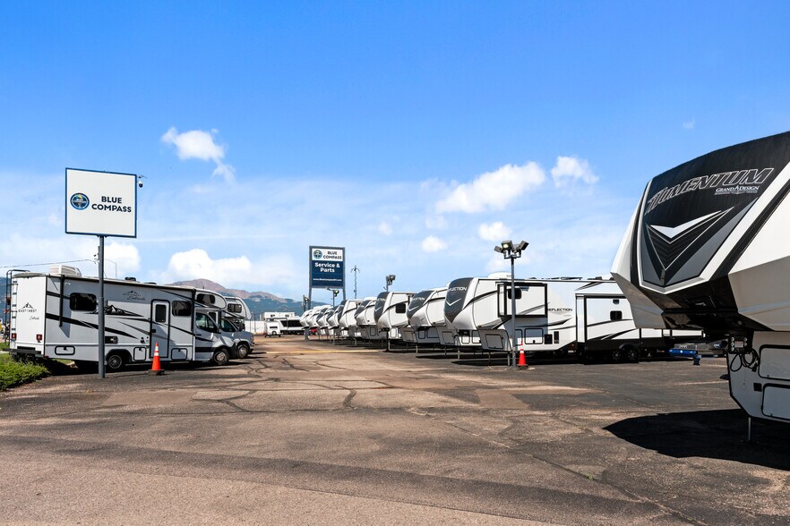 More Photos Of 3204-3208 E Platte Ave, Colorado Springs Auto Dealership For Sale