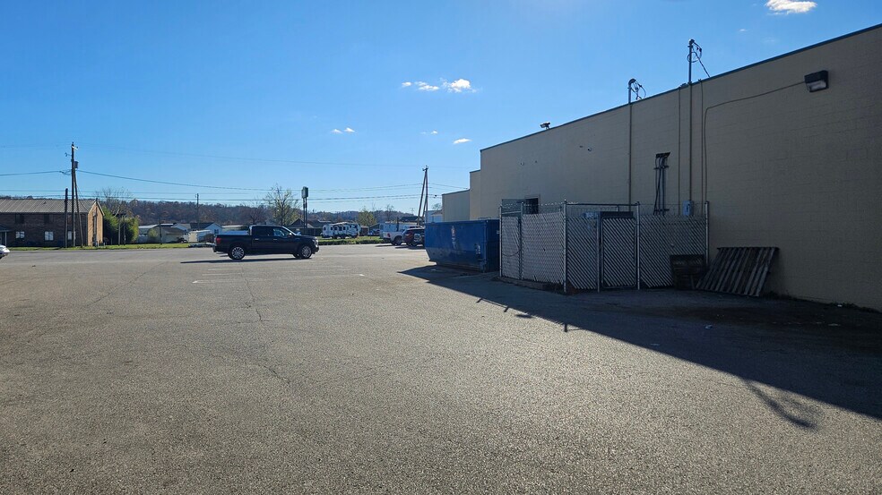 More Photos Of 2198 U.S. 60, Culloden Storefront For Sale