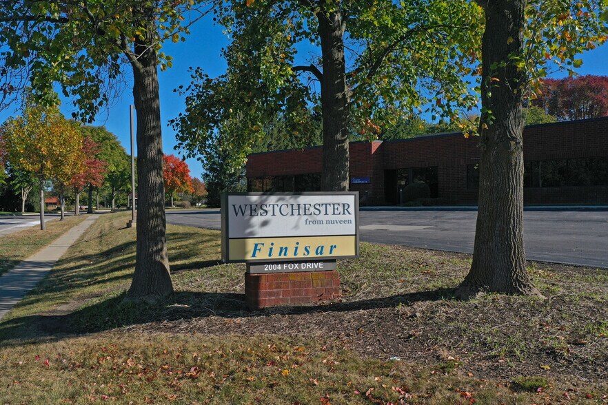 More Photos Of 2004 Fox Dr, Champaign Medical For Sale