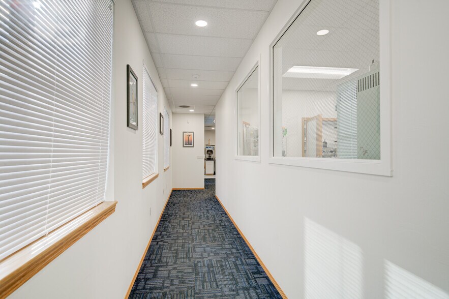 More Photos Of 351 Evergreen Dr, Bozeman Office For Sale