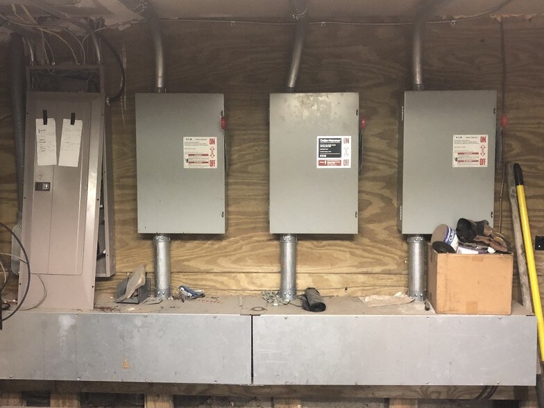 More Photos Of 127 Troy St, Canton Hotel For Sale