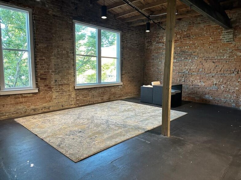 More Photos Of 510-512 Broad St, Rome Office For Sale