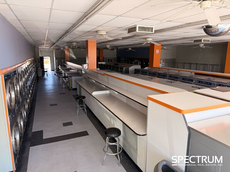 More Photos Of 8907-8917 Woodman Ave, Panorama City Storefront For Lease
