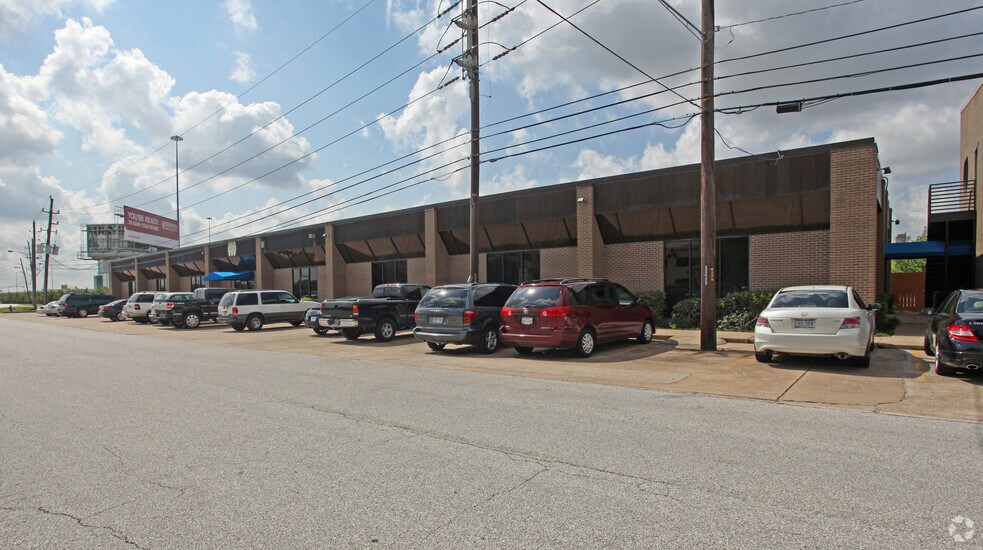 More Photos Of 14520-14530 Old Katy Rd, Houston Office For Lease