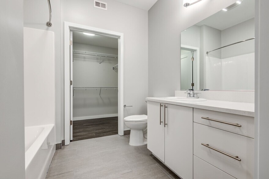 More Photos Of 490 Broadway St, Buffalo Apartments For Lease