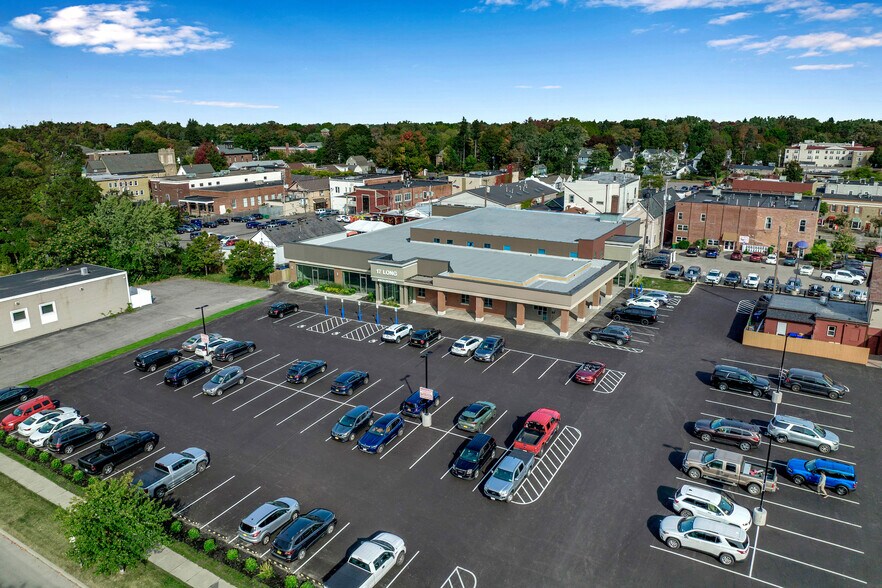 More Photos Of 17 Long Ave, Hamburg Office For Sale