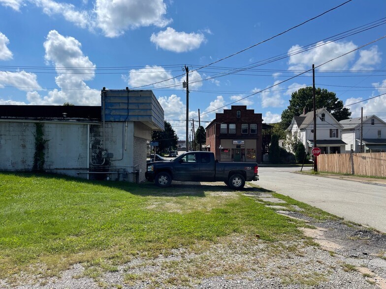 More Photos Of 2400 Ligonier St, Latrobe Auto Repair For Sale