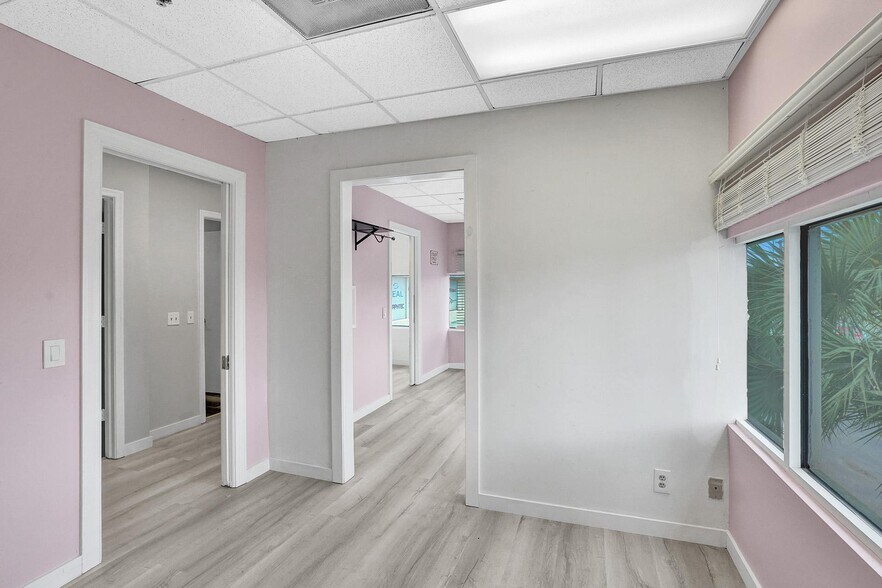 More Photos Of 2400 W Copans Rd, Pompano Beach Showroom For Lease
