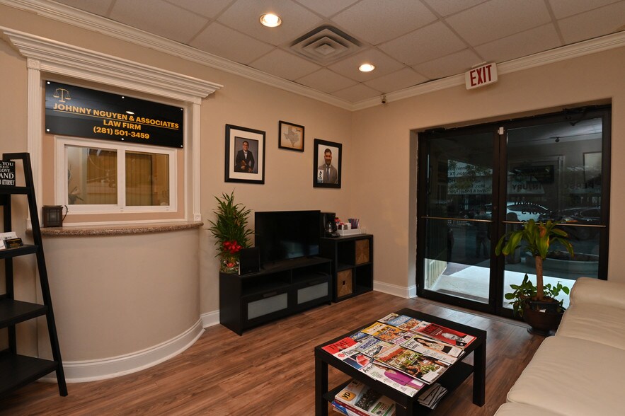 More Photos Of 2715 Fannin St, Houston Medical For Sale