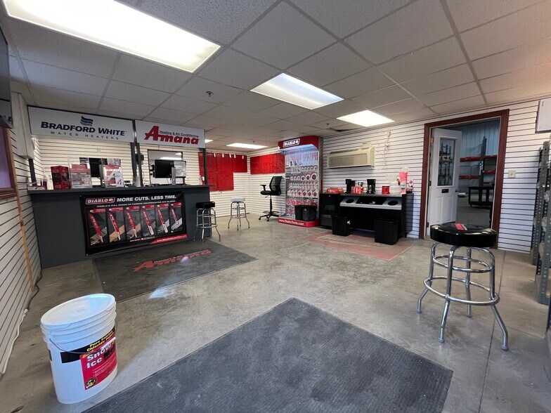 More Photos Of 2340 Taggart Rd, Rapid City Warehouse For Sale