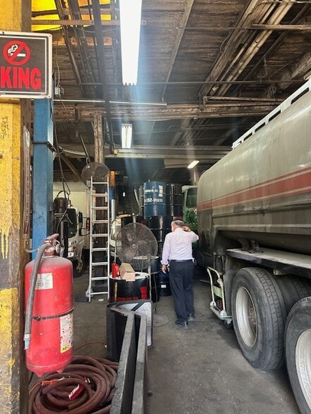 More Photos Of 160 Sullivan St, Brooklyn Industrial For Lease