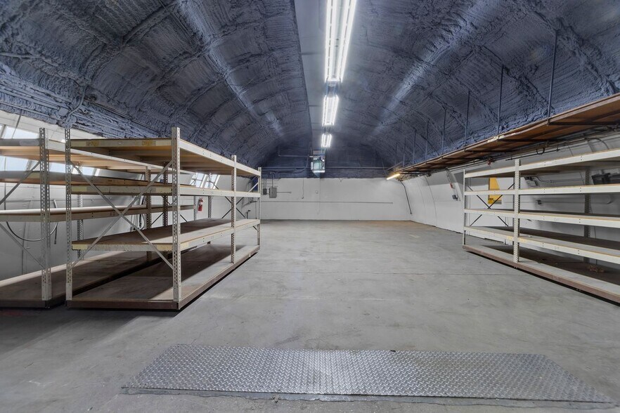 More Photos Of 1301 S 6th St, Noblesville Manufacturing For Sale