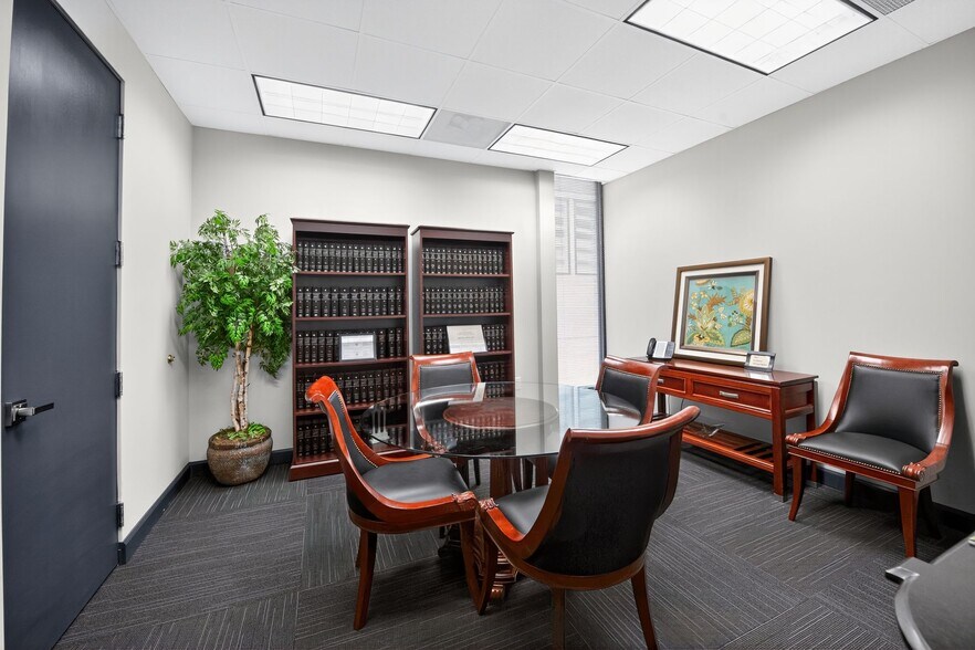 More Photos Of 412 St Marys St, Raleigh Office For Sale