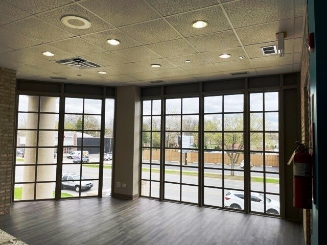 More Photos Of 718 Ogden Ave, Downers Grove Loft Creative Space For Lease