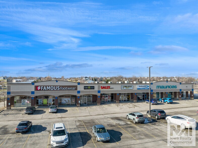 Primary Photo Of 3620 Edgewood Rd SW, Cedar Rapids Freestanding For Lease