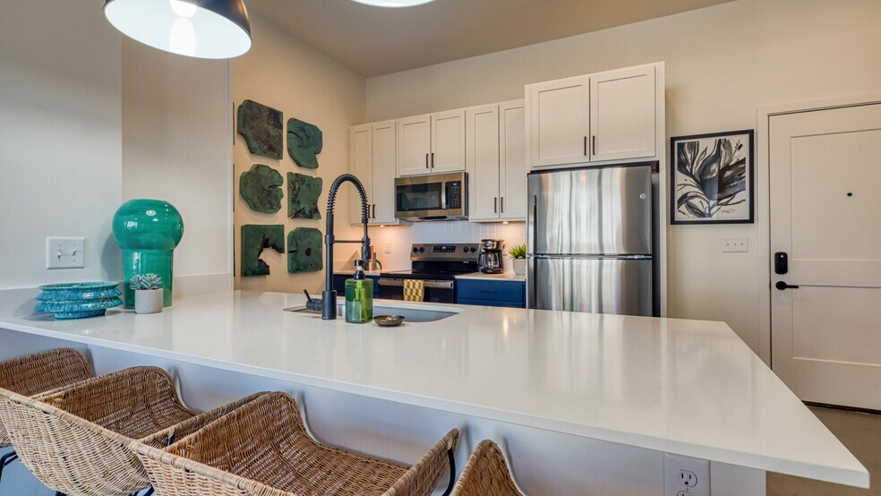 More Photos Of 225 W Olney Rd, Norfolk Apartments For Sale