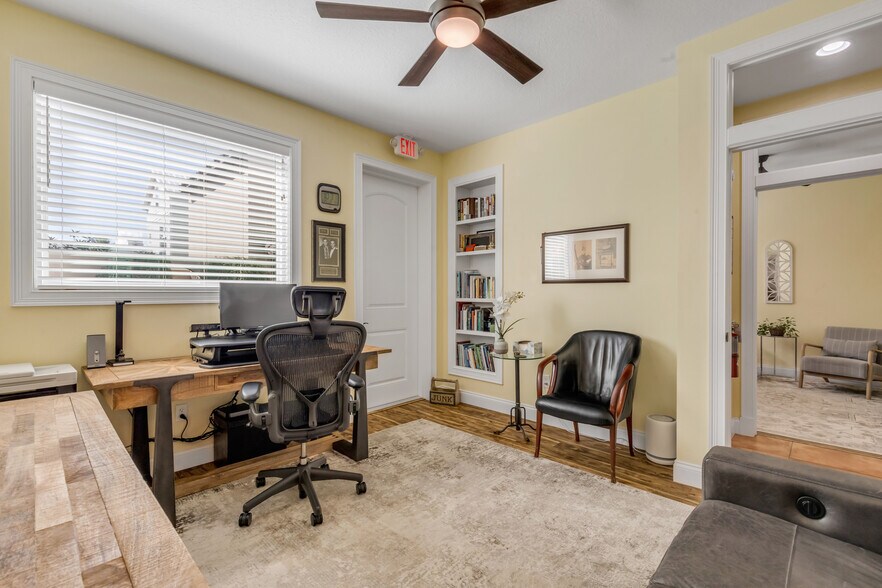 More Photos Of 136 Julia St, New Smyrna Beach Flex For Sale