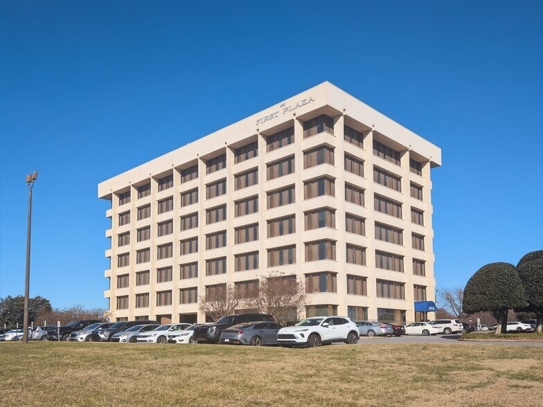 More Photos Of 1985 Tate Blvd, Hickory Coworking Space