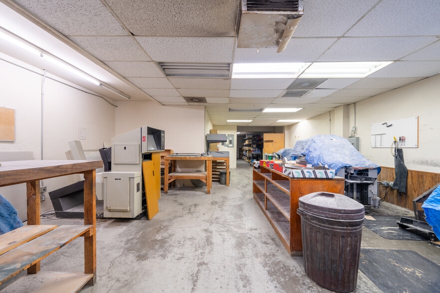 More Photos Of 656 W Lancaster Blvd, Lancaster Restaurant For Sale