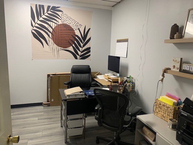 More Photos Of 2123 N 1st Ave, Whitehall Office For Lease