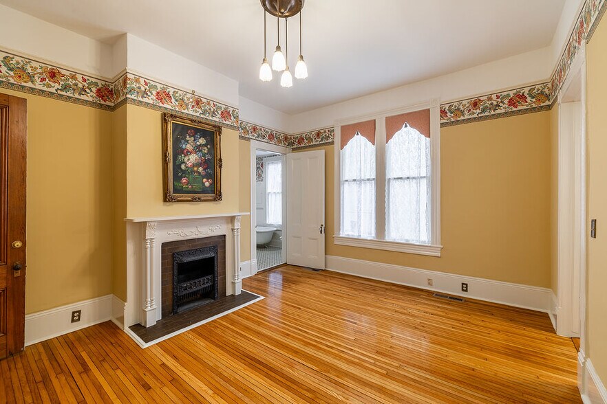 More Photos Of 892 Prince Ave, Athens Medical For Lease