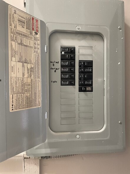 More Photos Of 4113-4117 Barrancas Ave, Pensacola Storefront For Lease