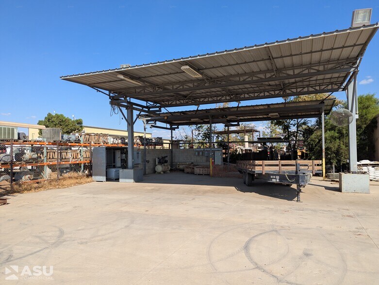 More Photos Of 3912 Gilmore Ave, Bakersfield Warehouse For Lease