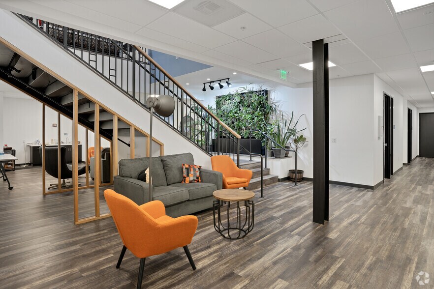More Photos Of 324-328 S Myrtle Ave, Monrovia Office For Sale