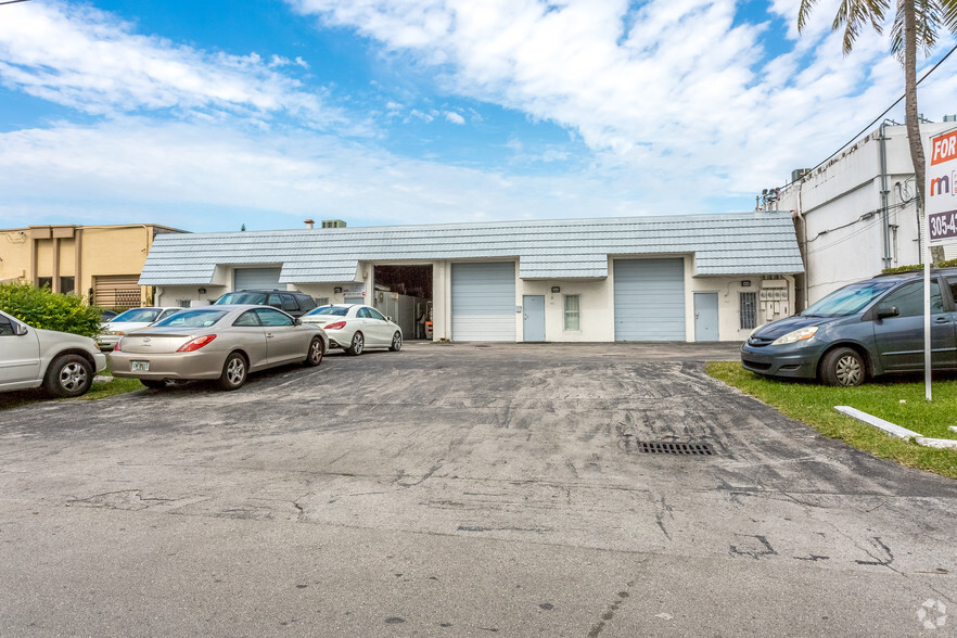 Primary Photo Of 7865-7877 NW 56th St, Miami Warehouse For Sale