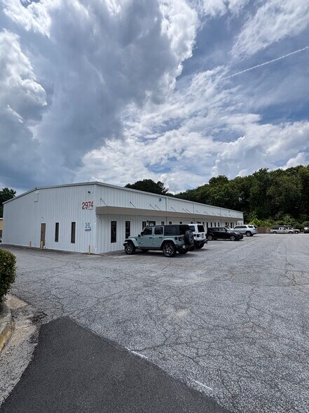 More Photos Of 2970 Ask Kay Dr SE, Smyrna Unknown For Lease