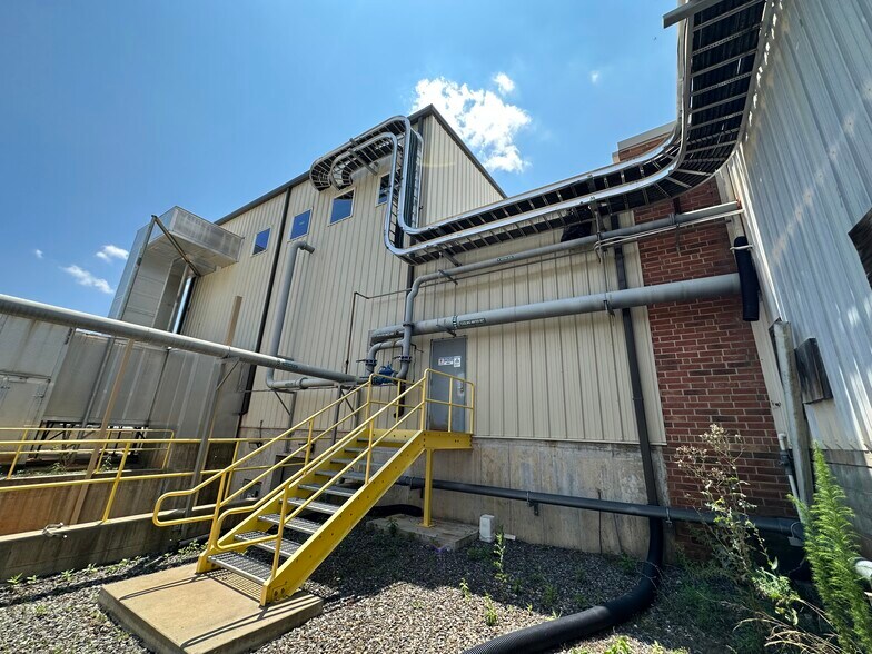 More Photos Of 119 Metrolina Dr, Shelby Manufacturing For Sale