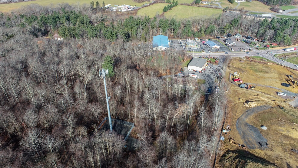 More Photos Of 19530 Garrett Hwy, Oakland Freestanding For Sale