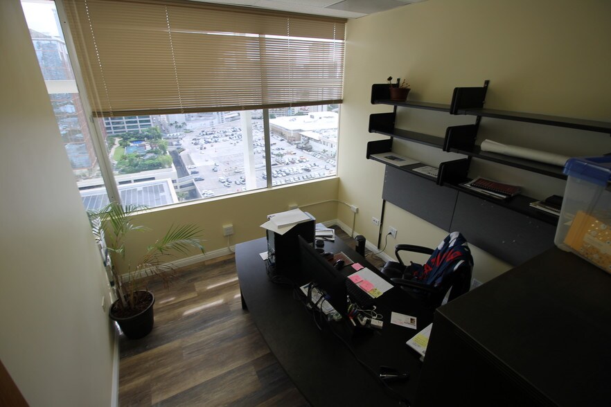 More Photos Of 1441 Kapiolani Blvd, Honolulu Medical For Lease