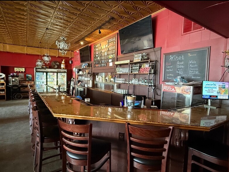 More Photos Of 30 S McKinley St, Coats Sports And Entertainment For Sale