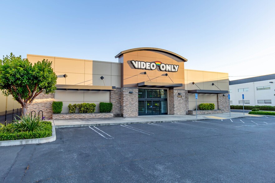 More Photos Of 2485 Charleston Rd, Mountain View Flex For Sale