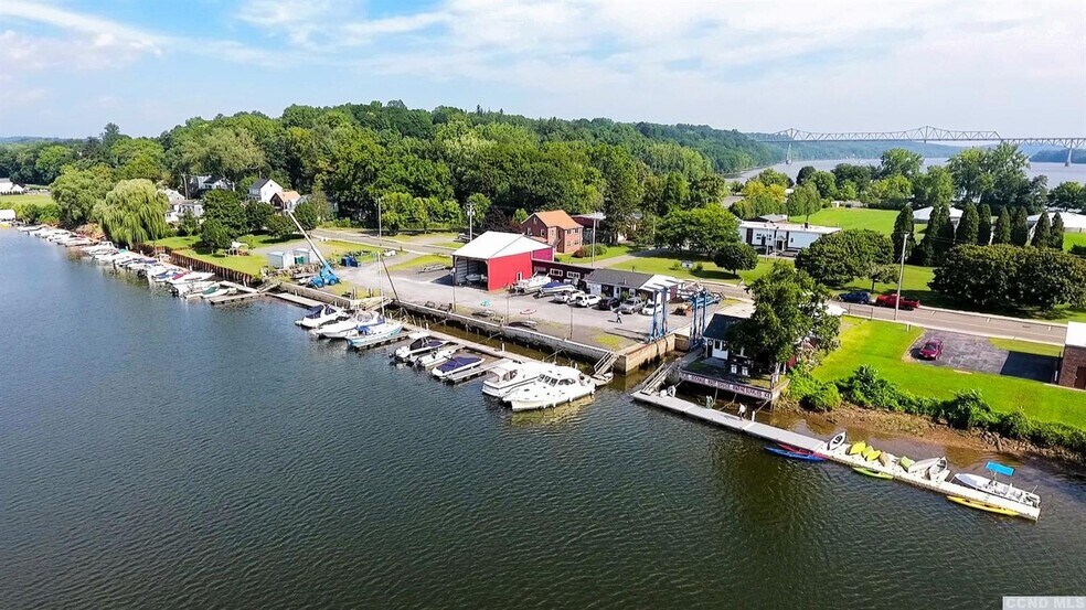 More Photos Of 103 Main St, Catskill Marina For Sale
