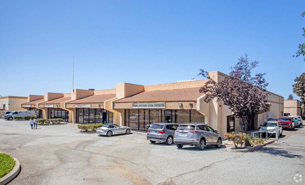 More Photos Of 941 Berryessa Rd, San Jose Warehouse For Lease