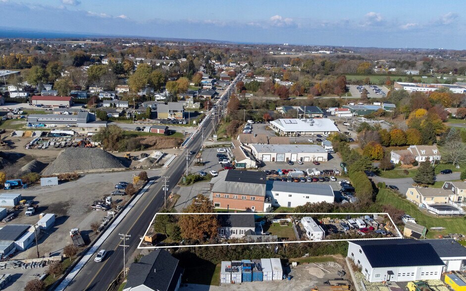 More Photos Of 999 Aquidneck Ave, Middletown Flex For Sale