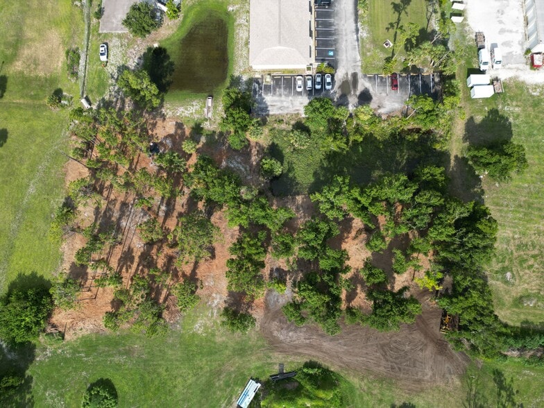 More Photos Of 402 Indiana Ave, Englewood Land For Sale