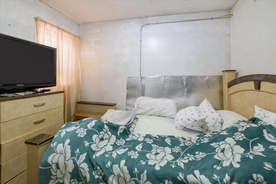 More Photos Of 962 Main Ave, Passaic Apartments For Sale