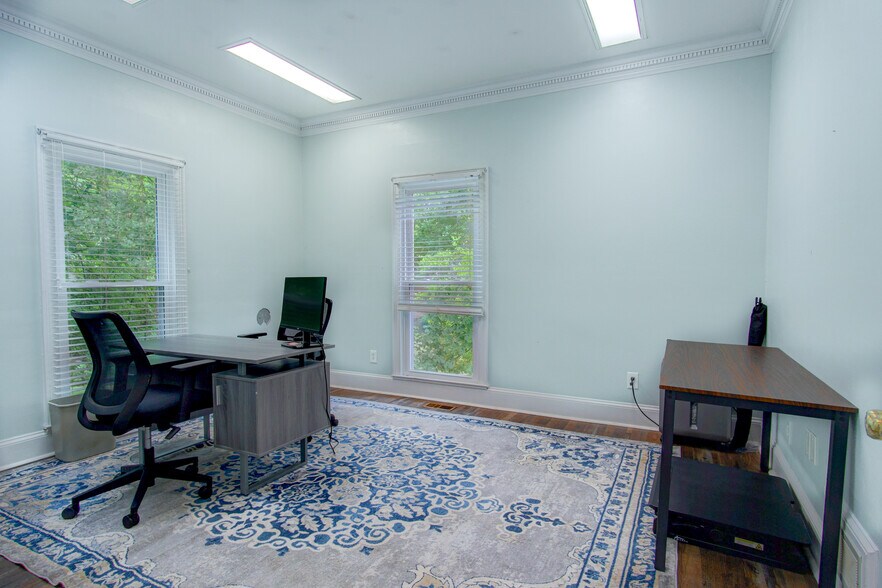 More Photos Of 3722 Atlanta Hwy, Athens Office For Sale