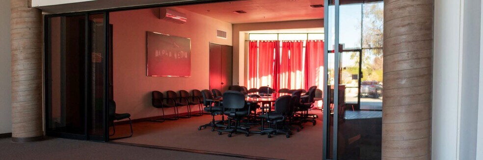More Photos Of 1321 N Gene Autry Trl, Palm Springs Movie Radio TVStudio For Sale