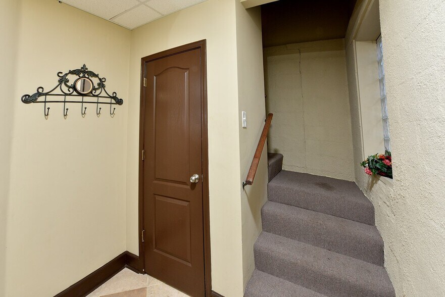 More Photos Of 2601 Sandy Plains Rd, Marietta Office For Sale