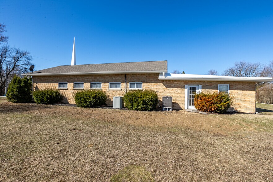 More Photos Of 420 E Pike St, Kirklin Religious Facility For Sale