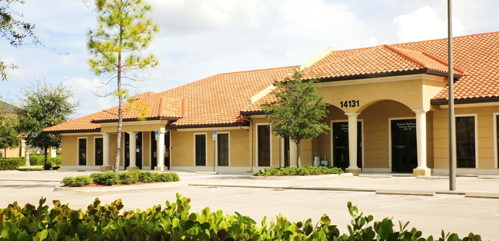 More Photos Of 14131 Metropolis Ave, Fort Myers Medical For Lease