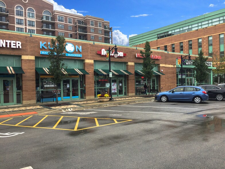 More Photos Of 1525-1535 Ellinwood Ave, Des Plaines Unknown For Lease