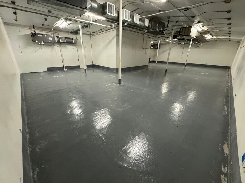 More Photos Of 3535 N Anza Rd, Palm Springs Warehouse For Lease